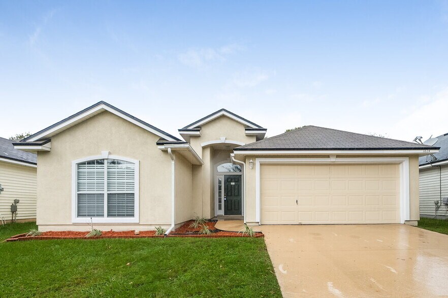 Primary Photo - 1824 Creekview Dr