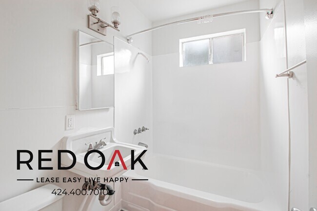 Building Photo - 220 Mira Mar Ave