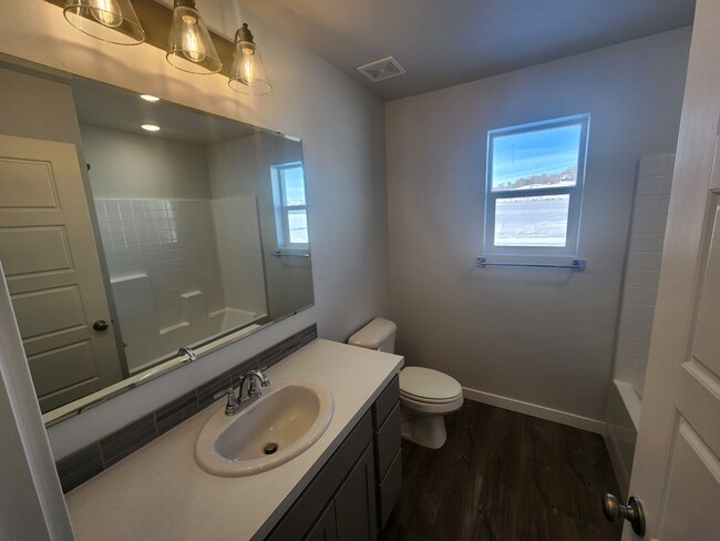 Building Photo - Brand New 4 bedroom in Star