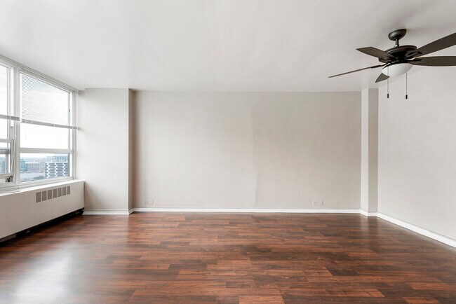 Building Photo - 4800 S Chicago Beach Dr