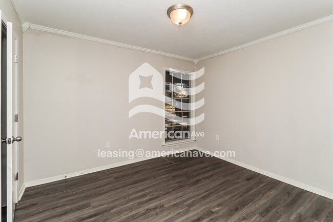 Building Photo - 1514 Edgewood Pl