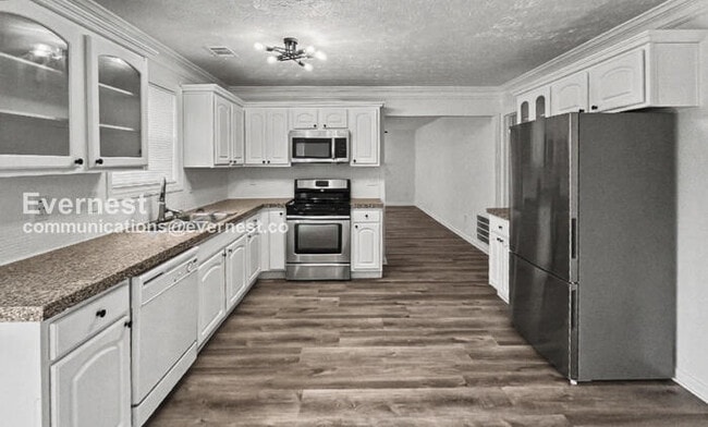 Building Photo - 2785 Brookhill Ct