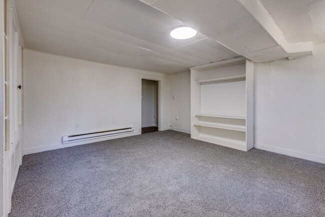 Building Photo - 316 Belonda St