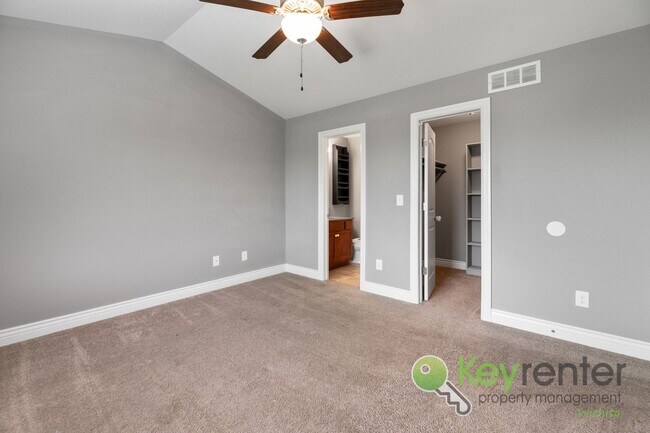 Building Photo - 2401-2403 E Coolwater St Duplex
