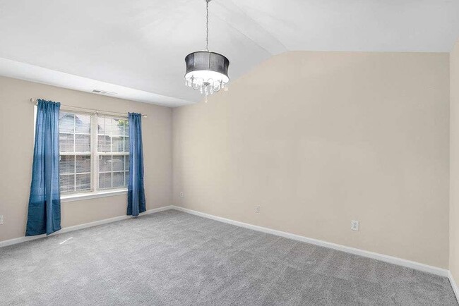 Building Photo - 2757 Keystone Ave