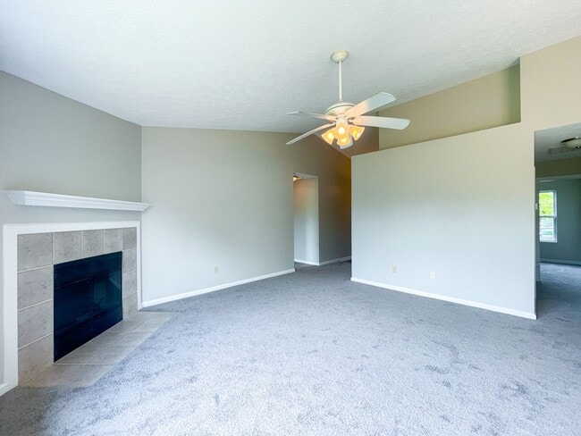 Building Photo - 4525 Golden Hinde Way