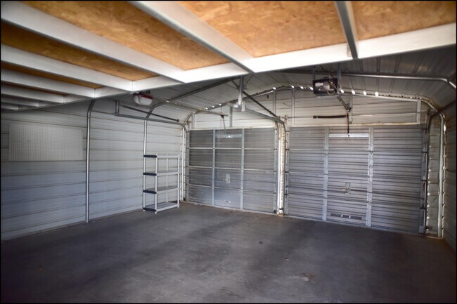 Building Photo - 3600 Volcanic Ave