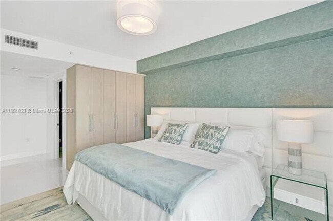 Building Photo - 330 Sunny Isles Blvd