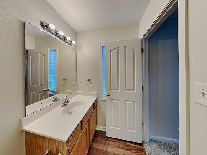 Building Photo - 2727 Oasis Ln