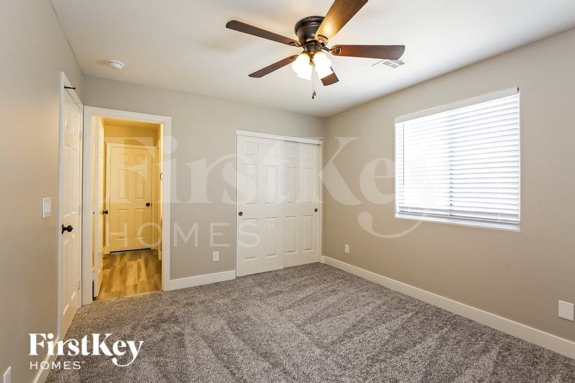 Building Photo - 817 Fort Mandan Ct
