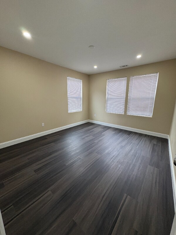 Building Photo - 415 Highland Ave