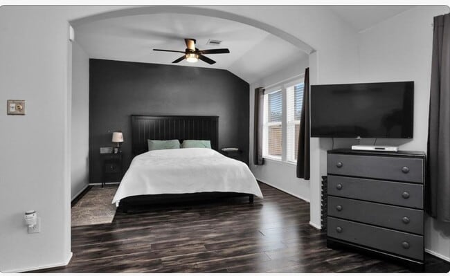 Building Photo - 5015 Bridgecrossing Ct