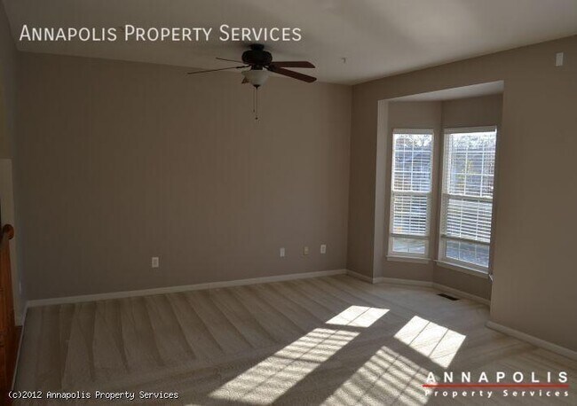Building Photo - 2701 Thornbrook Ct
