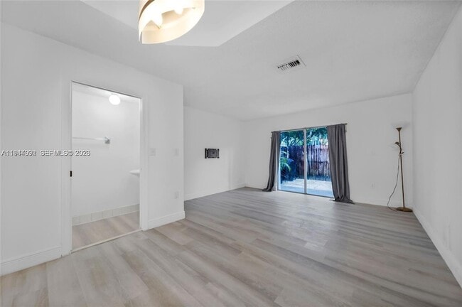 Building Photo - 14260 SW 121st Pl