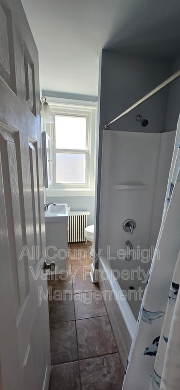 Building Photo - 118 E North St