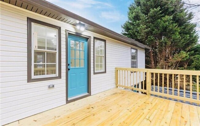 Building Photo - 934 Bay Ridge Dr