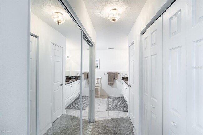 Building Photo - 1477 Park Beach Cir