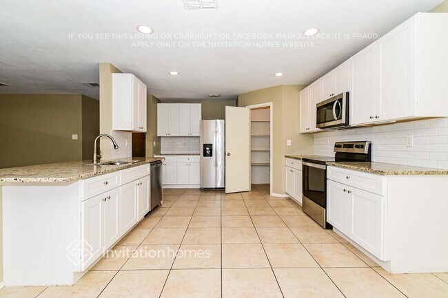 Building Photo - 1931 Melrose Ln