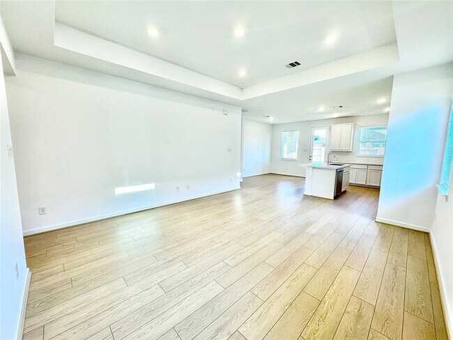 Building Photo - 21823 White Stone Creek Dr