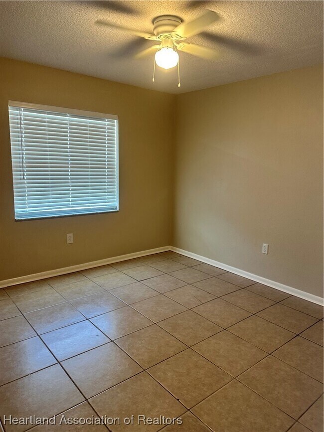 Building Photo - 3303 Astoria Ave