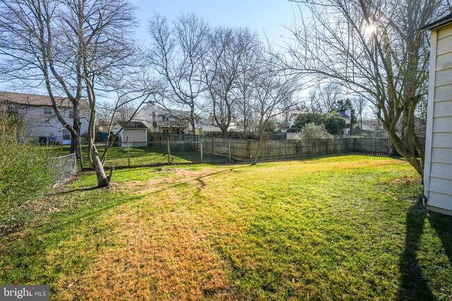 Building Photo - 4512 Lantern Pl