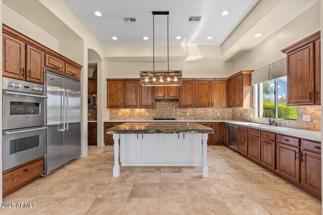 Building Photo - 37093 N Winding Wash Trail