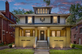 Building Photo - 298 Josephine St