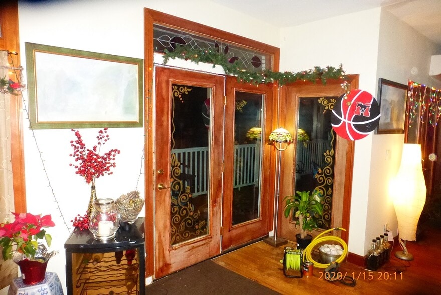 Building Photo - 324 Little Falls St