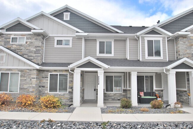 Primary Photo - 2254 W Nibley Pkwy