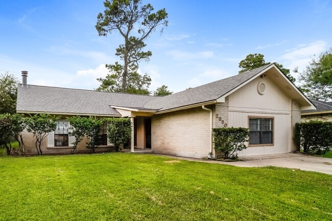 Building Photo - 2850 Canary Ln