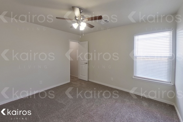 Building Photo - 2806 Daytona Ave