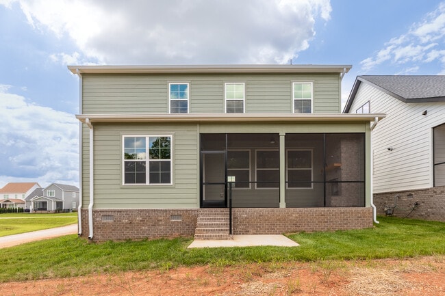 Building Photo - 592 River Watch Way