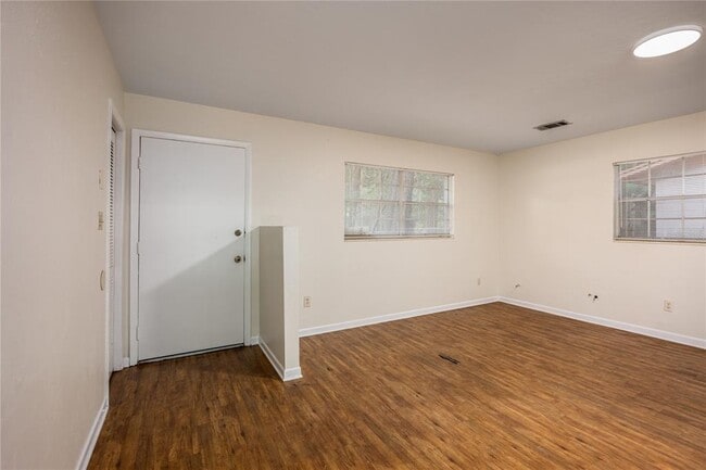 Building Photo - 1239 NW 33rd Pl