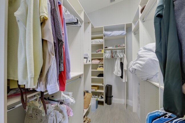 Building Photo - 11949 Rosetree Terrace