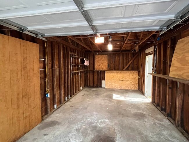 Building Photo - 630 Patterson St