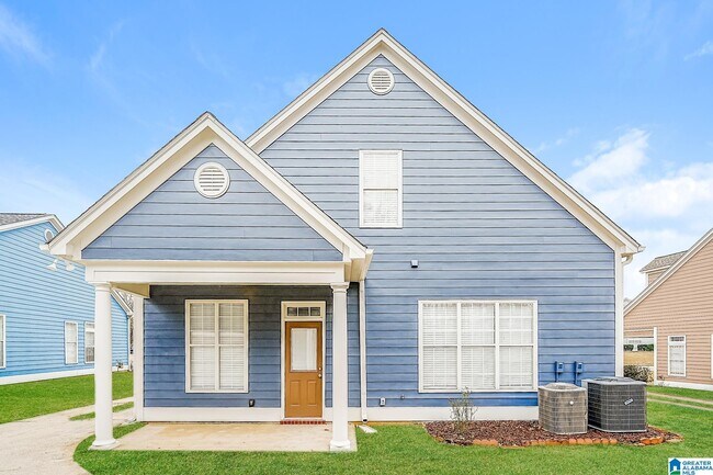 Building Photo - 4601 Nicholas Dr