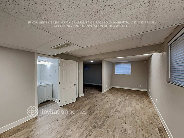 Building Photo - 3714 S Pitkin Cir