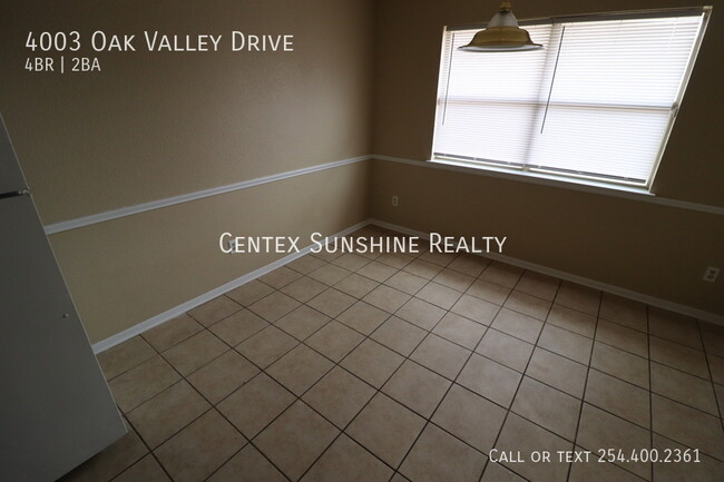 Building Photo - 4003 Oak Valley Dr