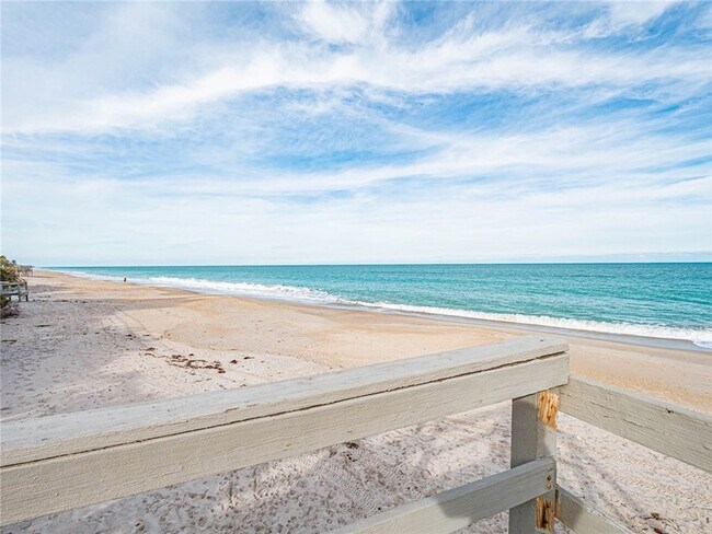 Building Photo - 5670 Jimmy Buffett Mem Hwy