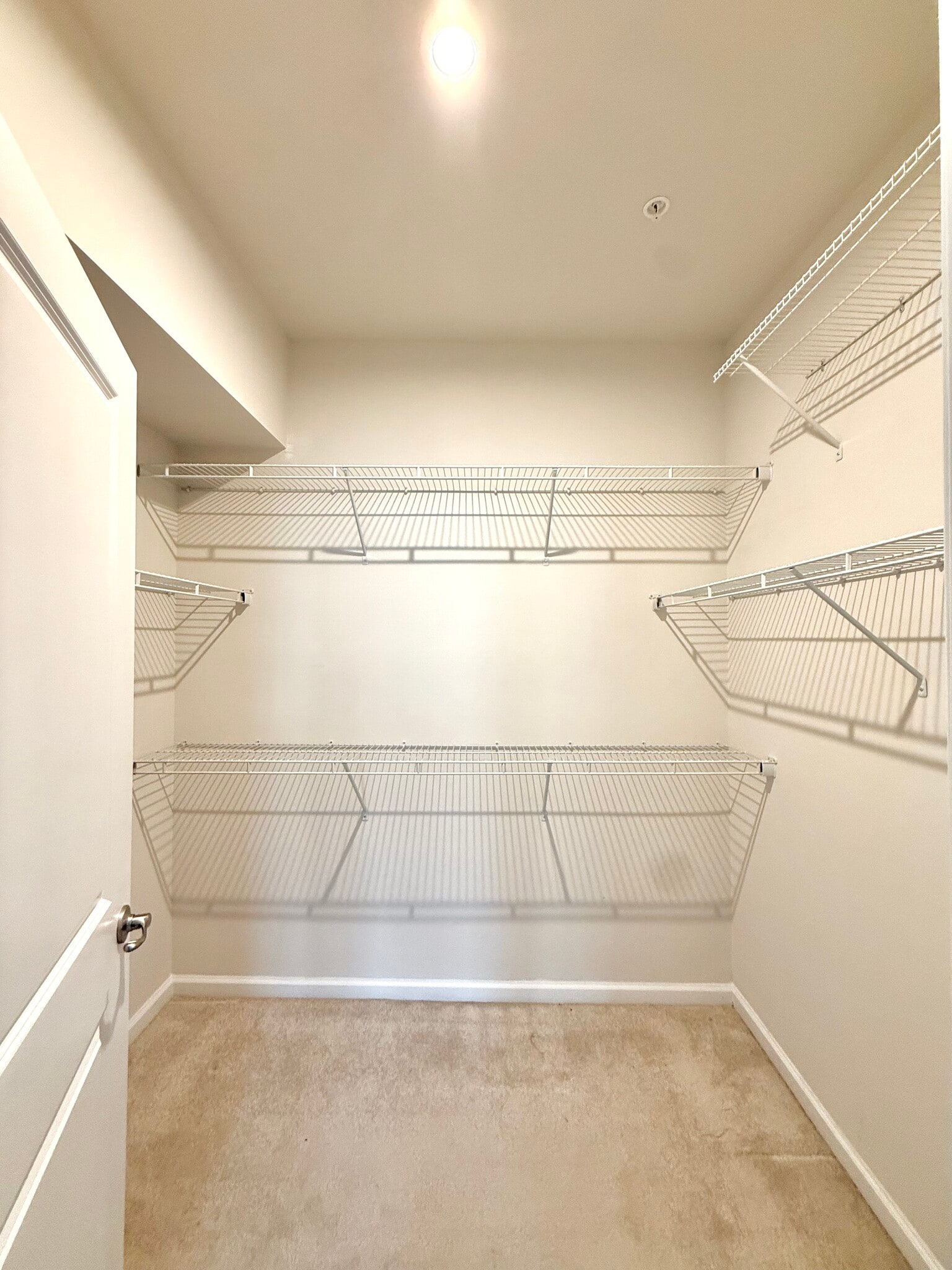 Master closet - 5907 Duvel St