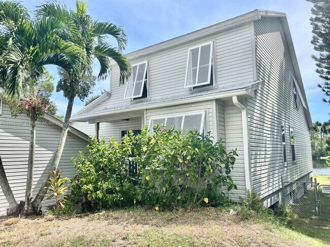 Building Photo - 4700 Regina Dr