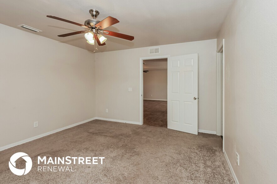 Building Photo - 4502 E 21st St