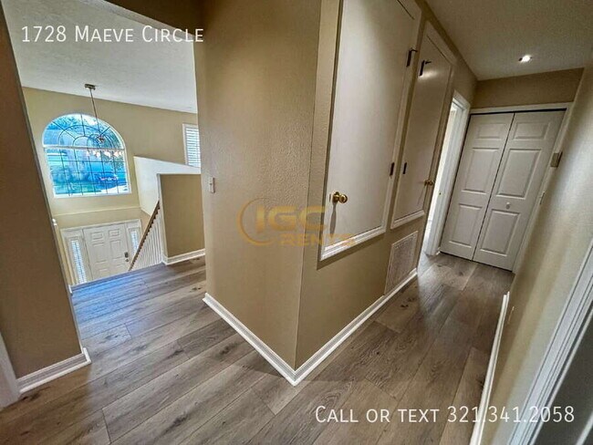 Building Photo - 1728 Maeve Cir