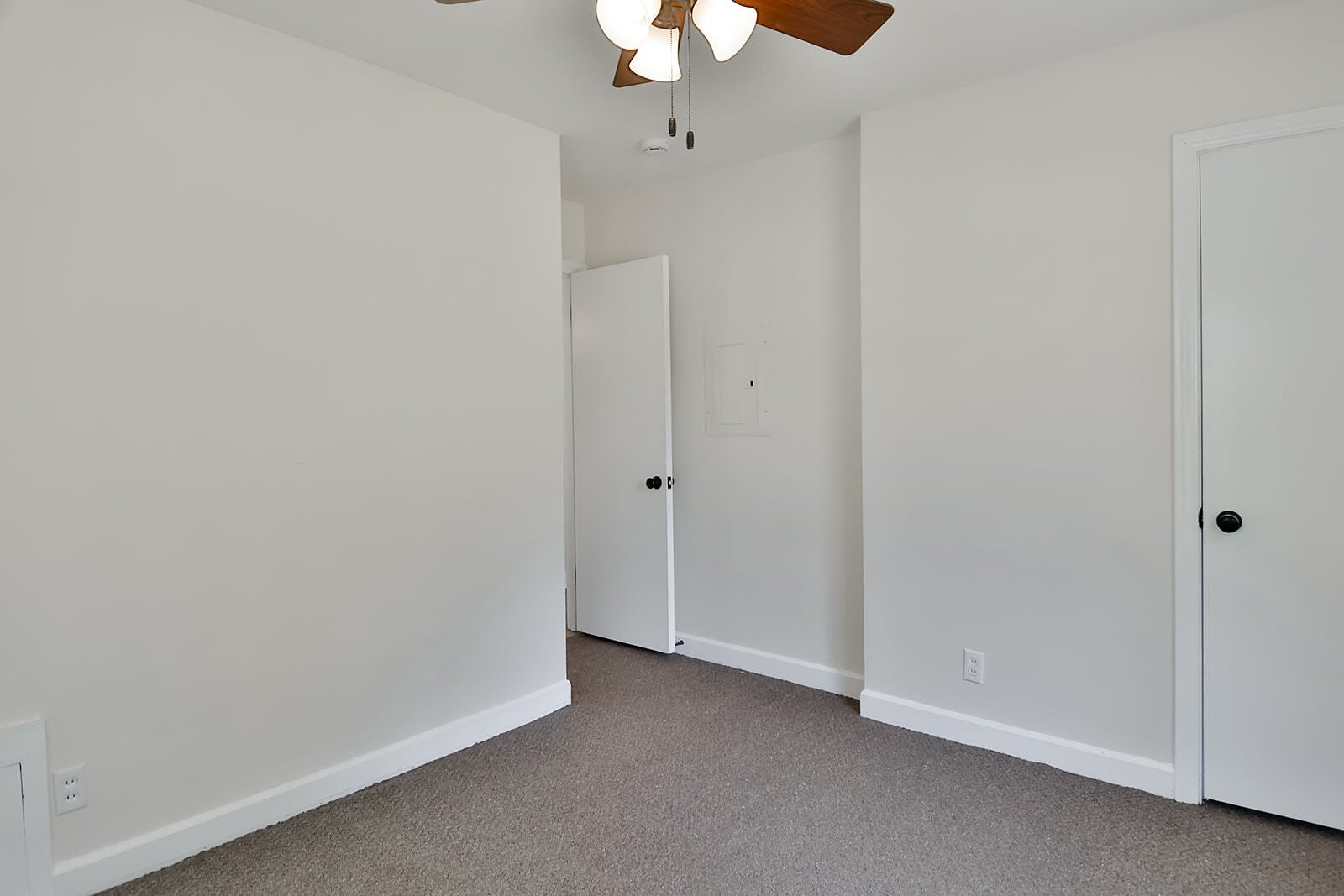 bedroom 1 - 304 Merrill Ave
