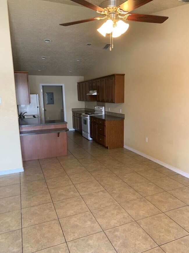 Building Photo - NEXT GENERATION - 1521 AZ