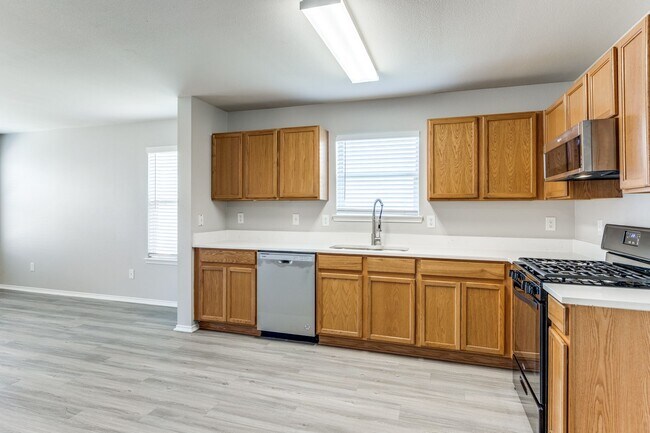 Building Photo - 7752 Highpoint Ridge