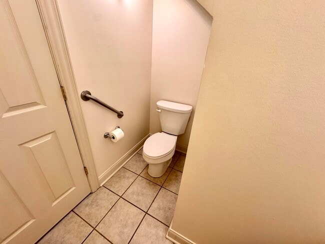 Building Photo - 88 St Annes Ct
