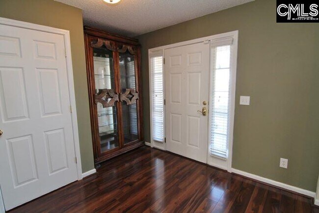 Building Photo - 5 Redbrush Ct