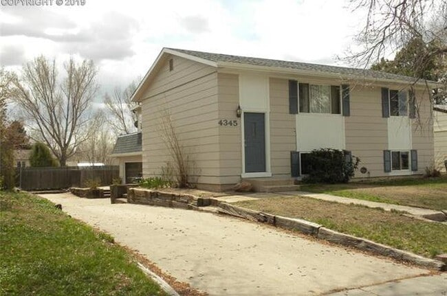 Building Photo - 4345 Sedate Ln