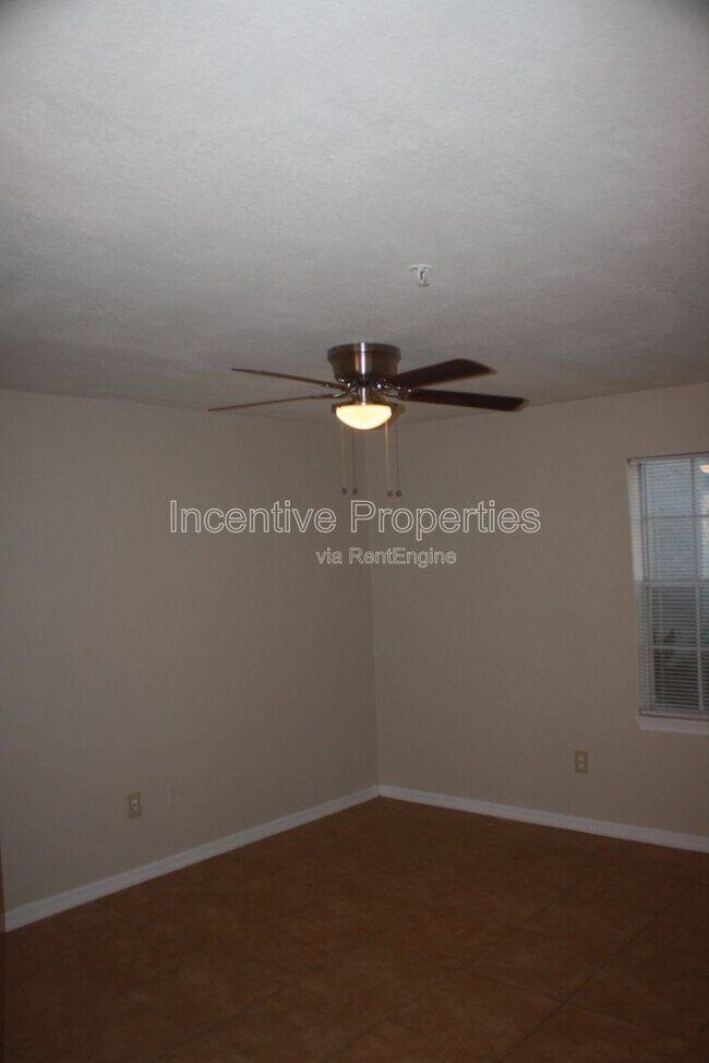 Building Photo - 7220 Westpointe Blvd